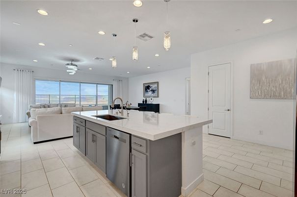 Interior, Kitchen, Living room, Pendant Lights, Recessed Lighting