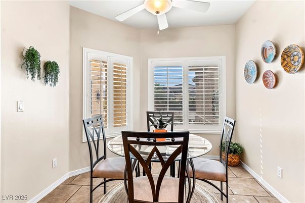Dining room, Interior