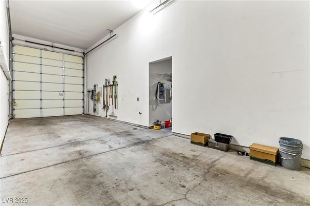 Garage, Interior