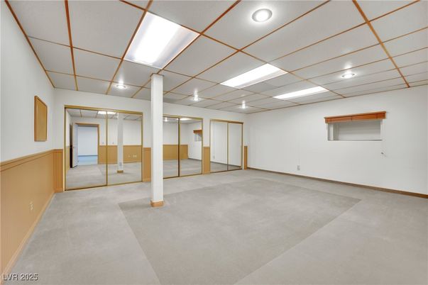 Empty room, Interior, Recessed Lighting