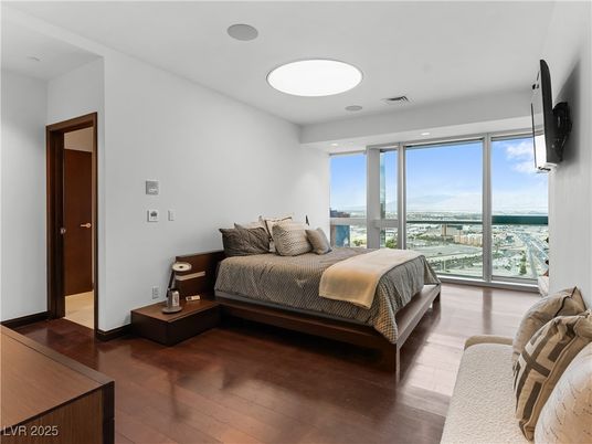 Bedroom, Interior, Recessed Lighting, Water, Wood Texture Flooring