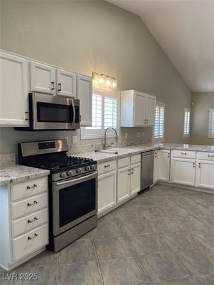 Interior, Kitchen, Stainless Steel Appliances