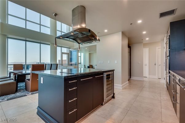 Dining room, Interior, Kitchen, Recessed Lighting, Stainless Steel Appliances
