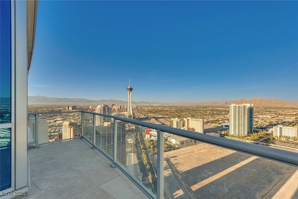 Exterior, Other, Skyline