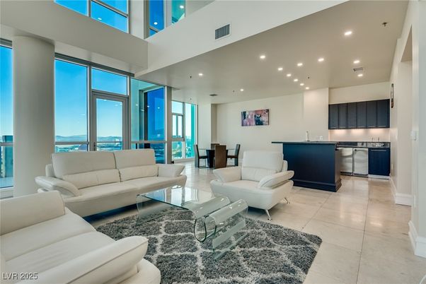Dining room, Interior, Kitchen, Living room, Recessed Lighting