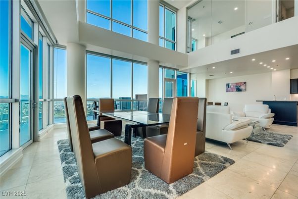 Dining room, Interior, Living room, Recessed Lighting