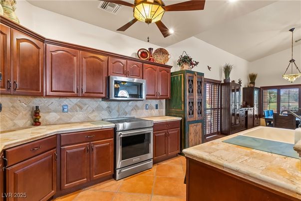 Interior, Kitchen, Pendant Lights, Stainless Steel Appliances