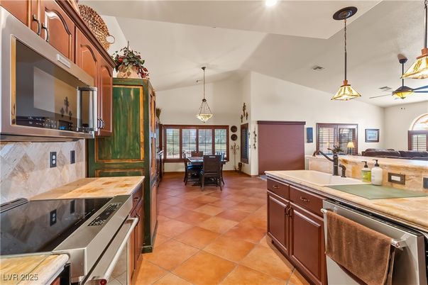 Dining room, Interior, Kitchen, Pendant Lights, Recessed Lighting