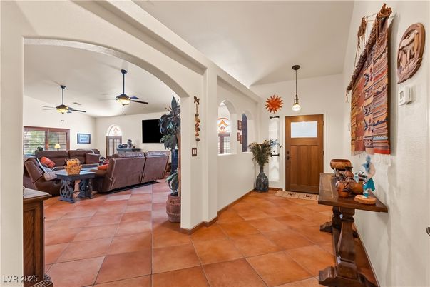 Interior, Living room, Pendant Lights