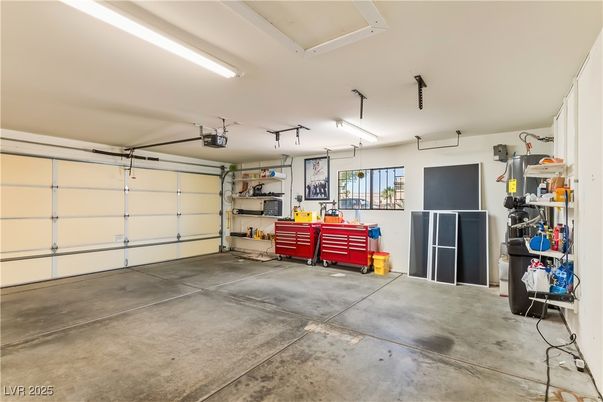 Garage, Interior