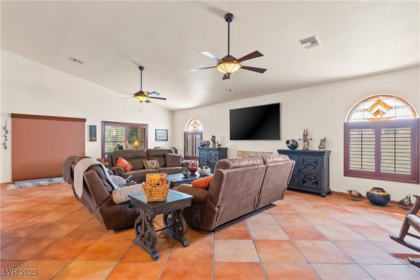 Fireplace, Interior, Living room