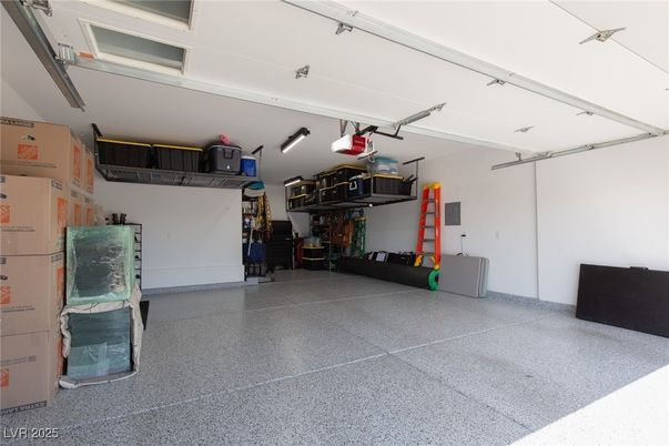 Garage, Interior