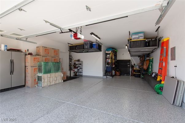 Garage, Interior
