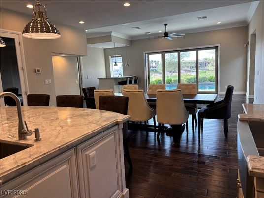 Dining room, Interior, Kitchen, Pendant Lights, Recessed Lighting, Wood Texture Flooring