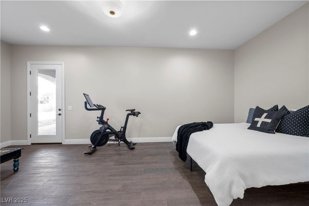 Bedroom, Fitness Equipment, Interior, Recessed Lighting, Wood Texture Flooring