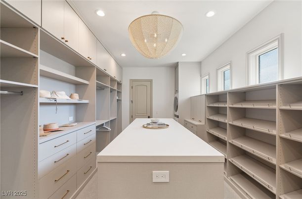 Chandelier, Interior, Recessed Lighting, Walk-in Closets