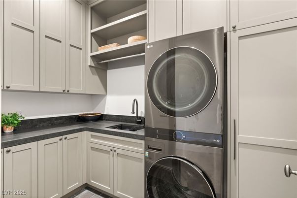 Interior, Kitchen, Washer