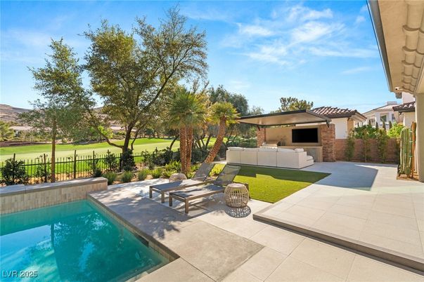 Backyard, Exterior, Pool