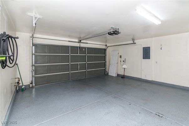 Garage, Interior