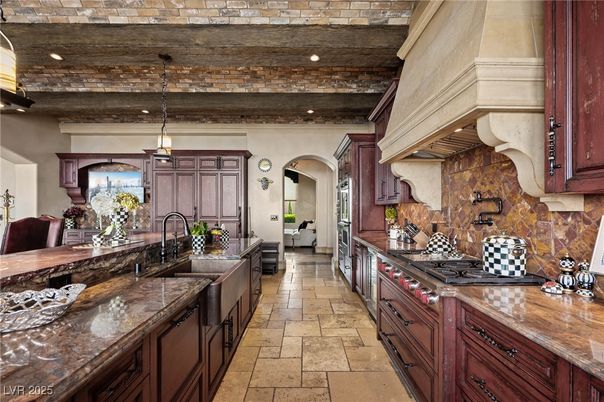 Interior, Kitchen, Pendant Lights, Recessed Lighting, Wooden Beams, Wooden Ceilings