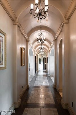 Chandelier, Interior