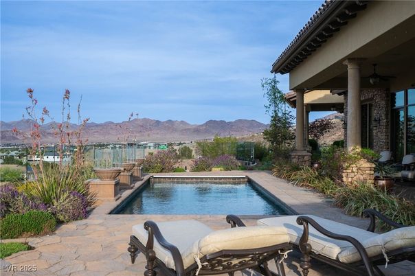 Exterior, Pool, Other