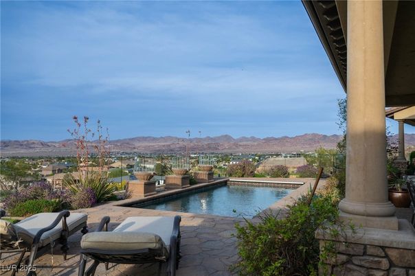Exterior, Pool, Other