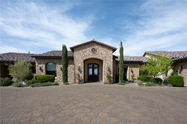 Exterior, Facade, Brick Facade, Mediterranean