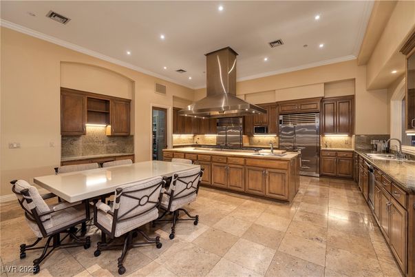 Dining room, Interior, Kitchen, Recessed Lighting, Stainless Steel Appliances