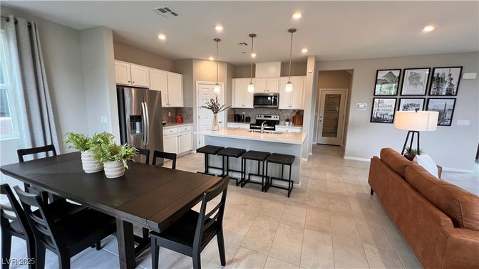 Dining room, Interior, Kitchen, Pendant Lights, Recessed Lighting, Stainless Steel Appliances