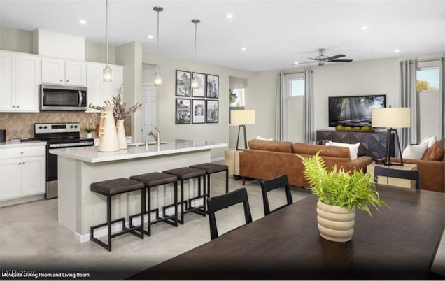 Dining room, Interior, Kitchen, Living room, Pendant Lights, Recessed Lighting, Stainless Steel Appliances