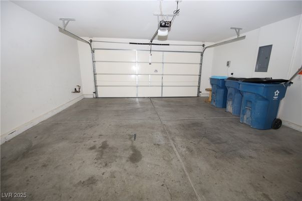 Garage, Interior