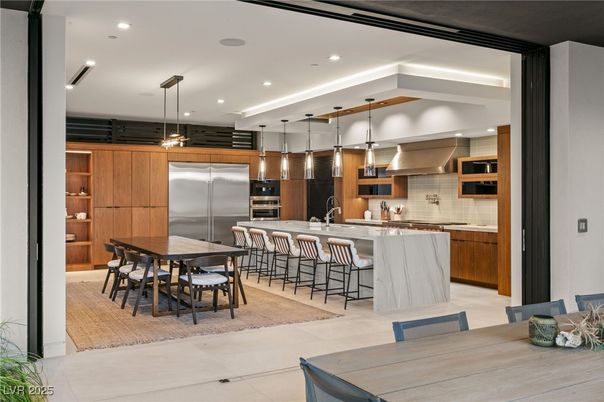 Dining room, Interior, Kitchen, Pendant Lights, Recessed Lighting, Stainless Steel Appliances