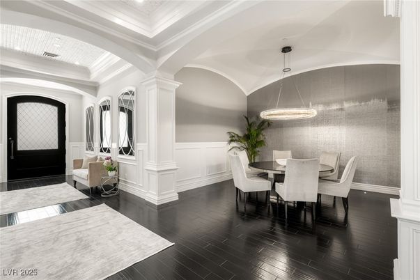 Dining room, Interior, Pendant Lights, Recessed Lighting, Wood Texture Flooring