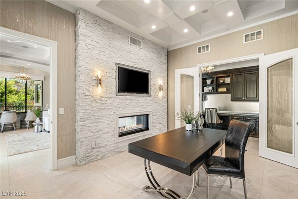 Dining room, Fireplace, Interior, Pendant Lights, Recessed Lighting, Stone Walls