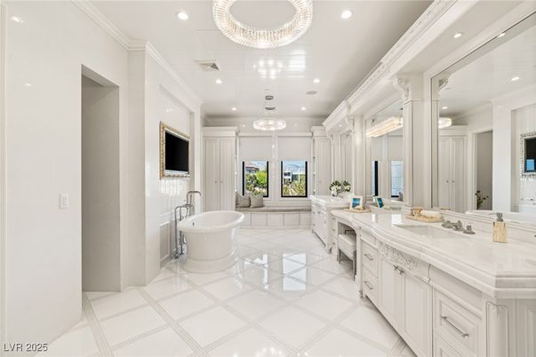 Bathroom, Dual Sink Vanities, Interior, Pendant Lights, Recessed Lighting