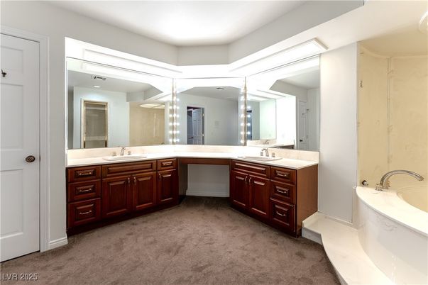Bathroom, Dual Sink Vanities, Interior