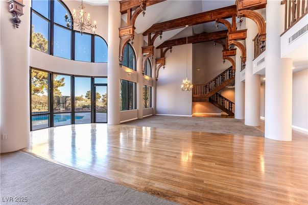Chandelier, Empty room, Interior, Wooden Beams, Wood Texture Flooring