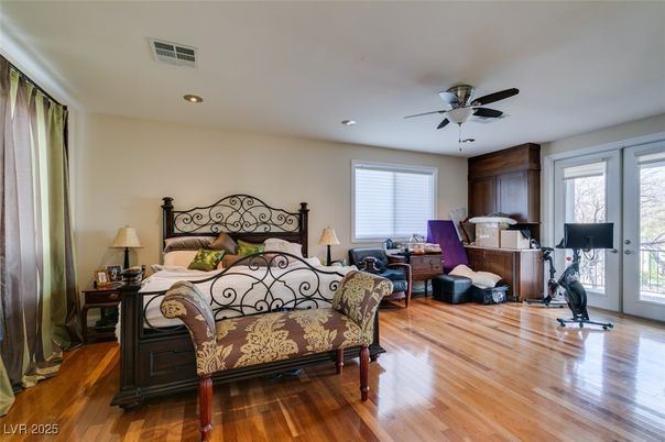 Bedroom, Fitness Equipment, Interior, Recessed Lighting, Wood Texture Flooring