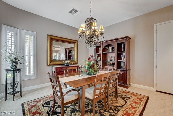 Chandelier, Dining room, Interior