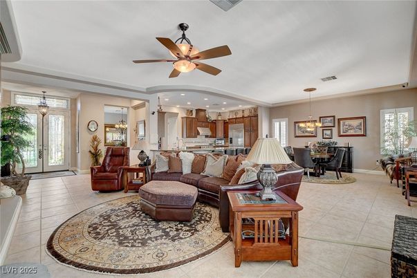 Dining room, Interior, Kitchen, Living room, Pendant Lights, Recessed Lighting, Stainless Steel Appliances
