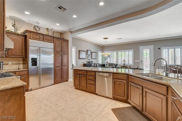 Chandelier, Dining room, Interior, Kitchen, Pendant Lights, Recessed Lighting, Stainless Steel Appliances