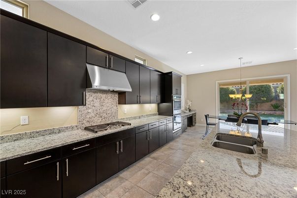 Dining room, Interior, Kitchen, Recessed Lighting, Stainless Steel Appliances