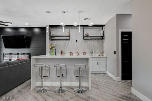 Interior, Pendant Lights, Recessed Lighting, Wood Texture Flooring