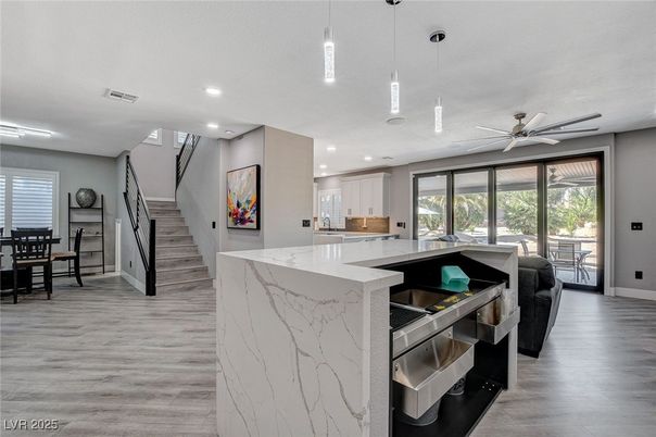 Dining room, Interior, Kitchen, Pendant Lights, Recessed Lighting, Wood Texture Flooring