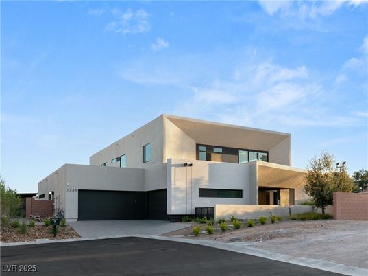 Attached, Exterior, Facade, Modern