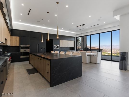 Dining room, Interior, Kitchen, Pendant Lights, Recessed Lighting, Stainless Steel Appliances