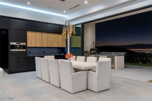 Dining room, Interior, Kitchen, Pendant Lights, Recessed Lighting
