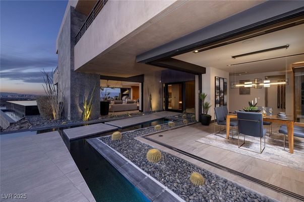 Exterior, Pendant Lights, Pool