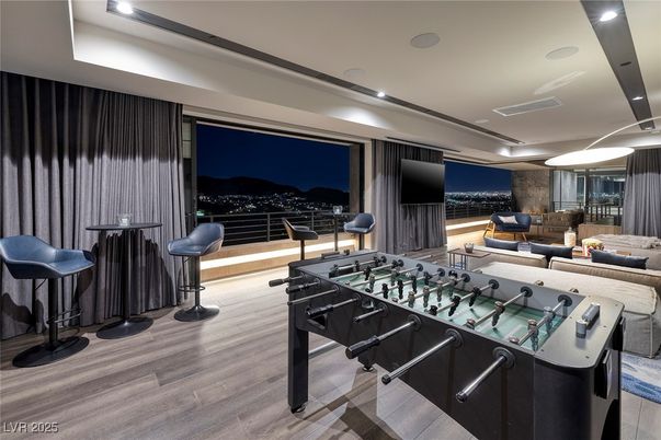 Game Room, Interior, Living room, Recessed Lighting, Wood Texture Flooring